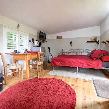 Apartment Ferienhaeusschen Am See Pr